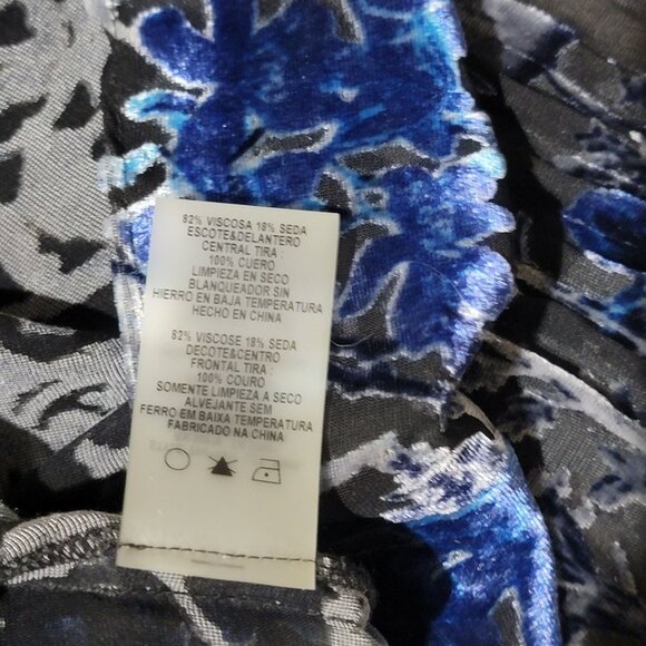 Tahari Peasant Top Womens Medium Burnout Velvet Floral Bell Flare-Sleeve Sheer - Picture 9 of 12